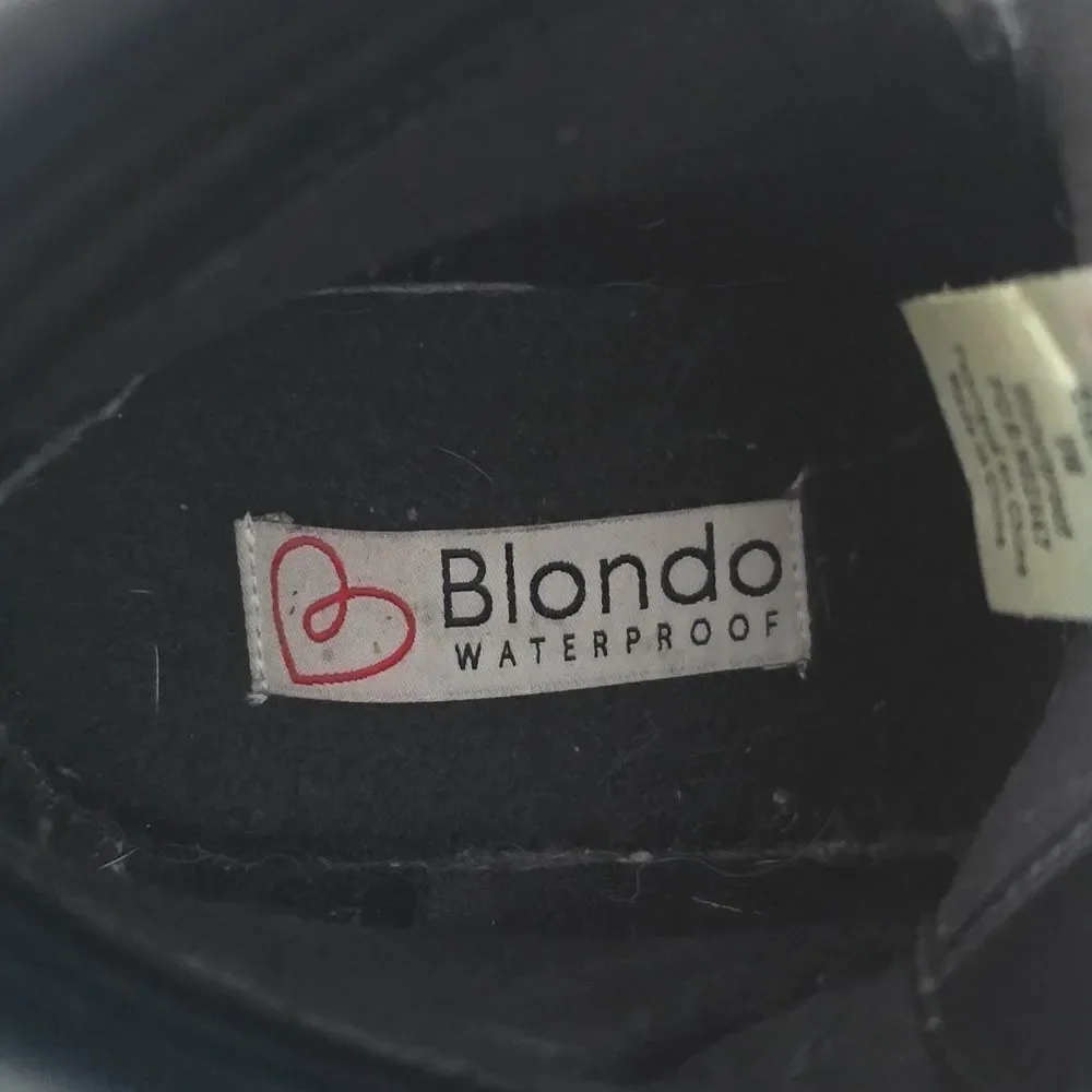 Blondo excellent size